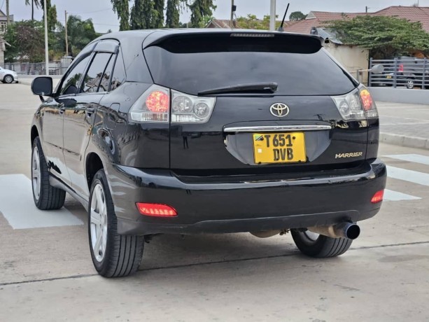 toyota-harrier-big-2