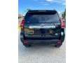 toyota-landcruiser-small-3