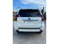 toyota-landcruiser-txl-small-4